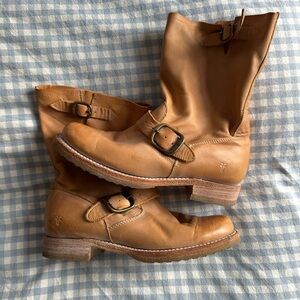Frye Veronica Leather Boots Size 38 / 7